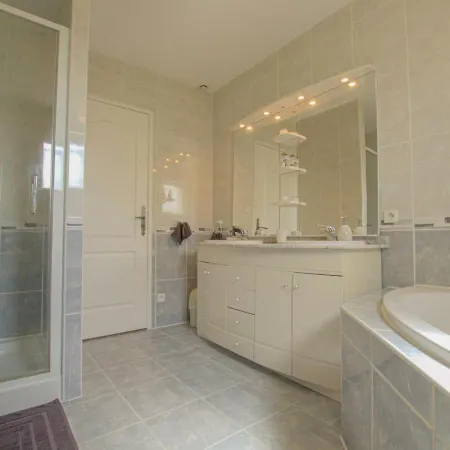Сasa de vacaciones Lavau, 5 Pieces, 6 Personnes - Fr-1-543-226 *